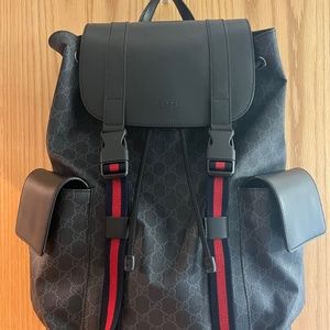 Men’s Gucci Supreme GG Backpack